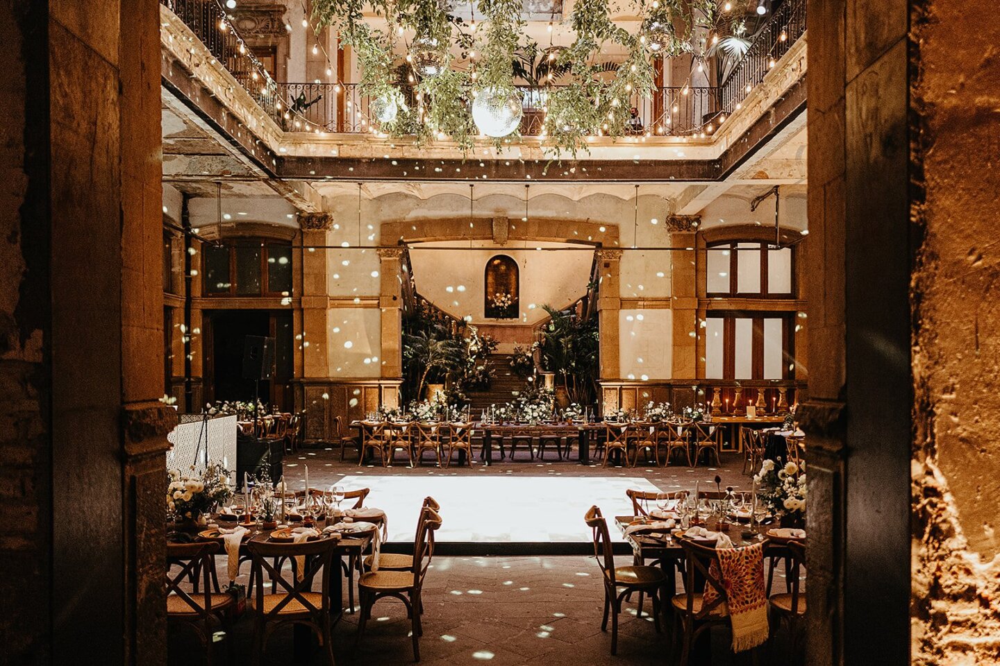 Proyectos Públicos · General Prim, Mexico City — escena editorial
